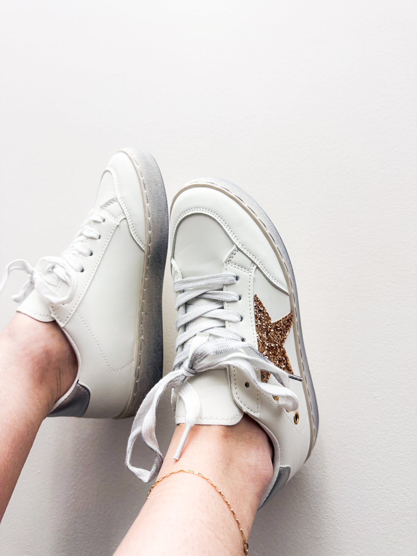 Lucie Distressed Sneakers- White/Gold